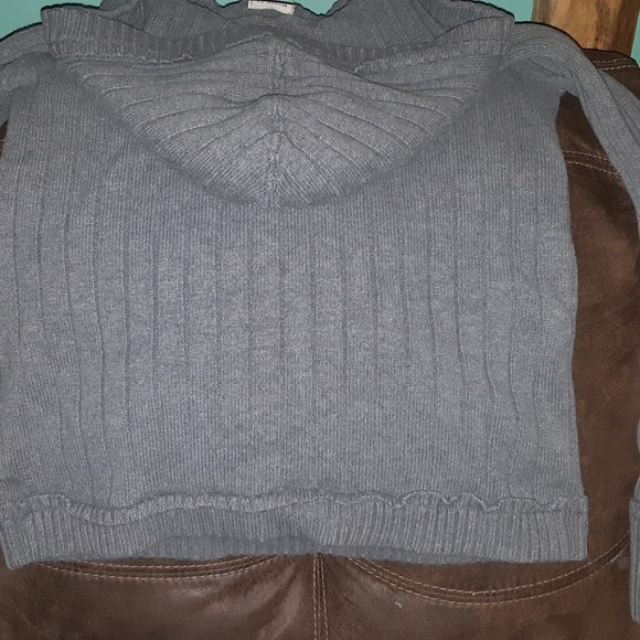 Roots sweater - Picture 6 of 8